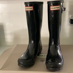 Black Hunter tall boot